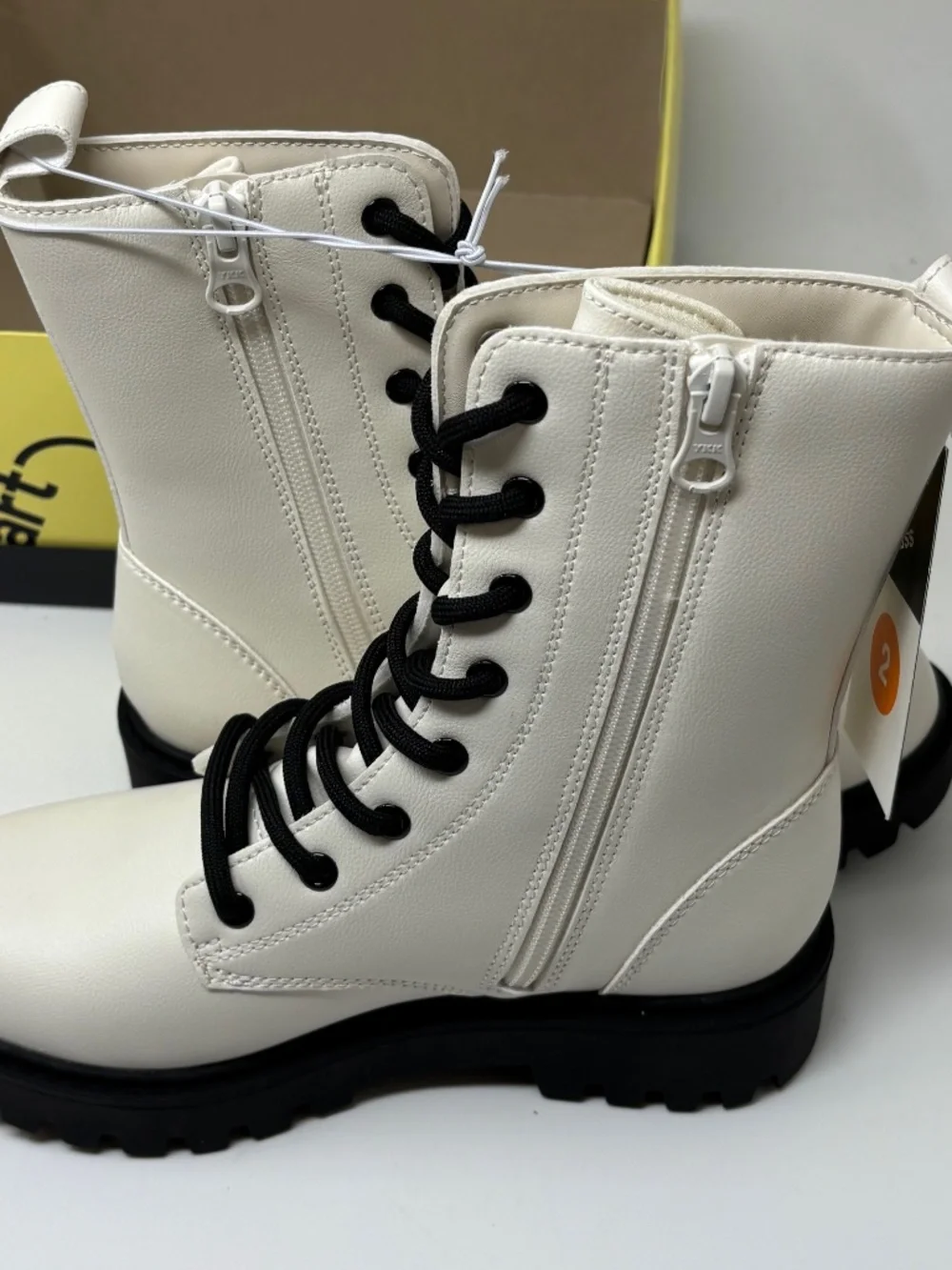 Art Class Girls Size 2 Khari Zip Up Boots Cream Faux Leather Black Lug Soles NEW